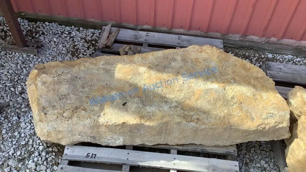 NATURAL STONE 59"x25"x10"