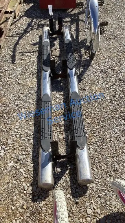 RUNNING BOARDS (RAM?)