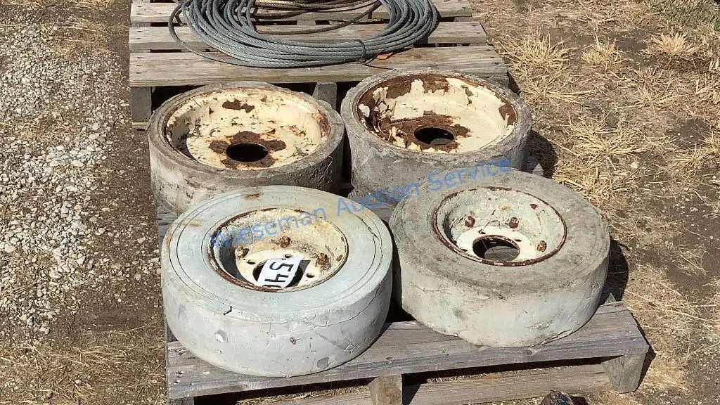 SOLID FORKLIFT WHEELS