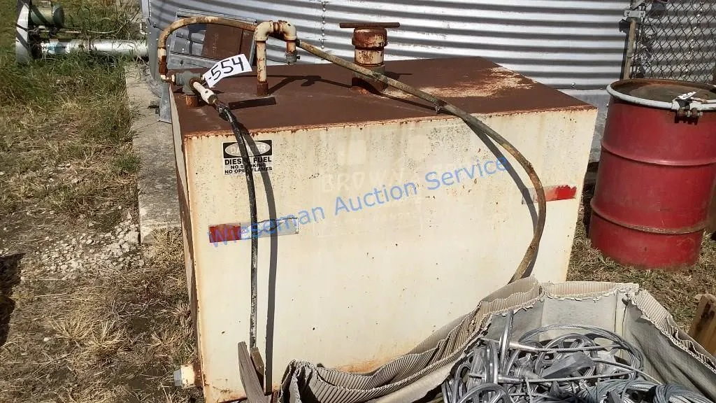 PORTABLE FUEL TANK