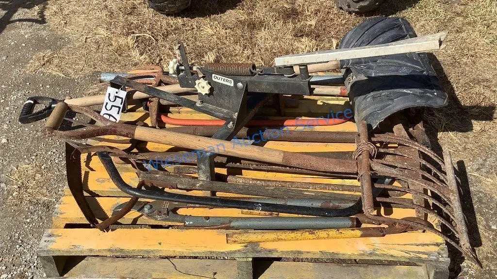 CLAY PIGEON THROWER, LONG HANDLED TOOLS, SAWS, ETC