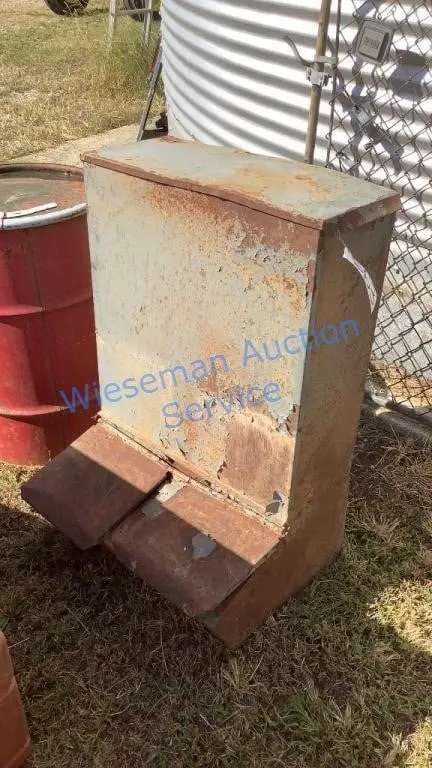 2 HOLE PIG FEEDER