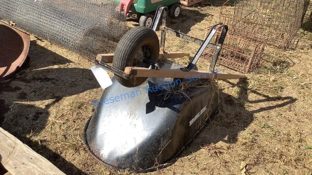 TRUE TEMPER WHEELBARROW