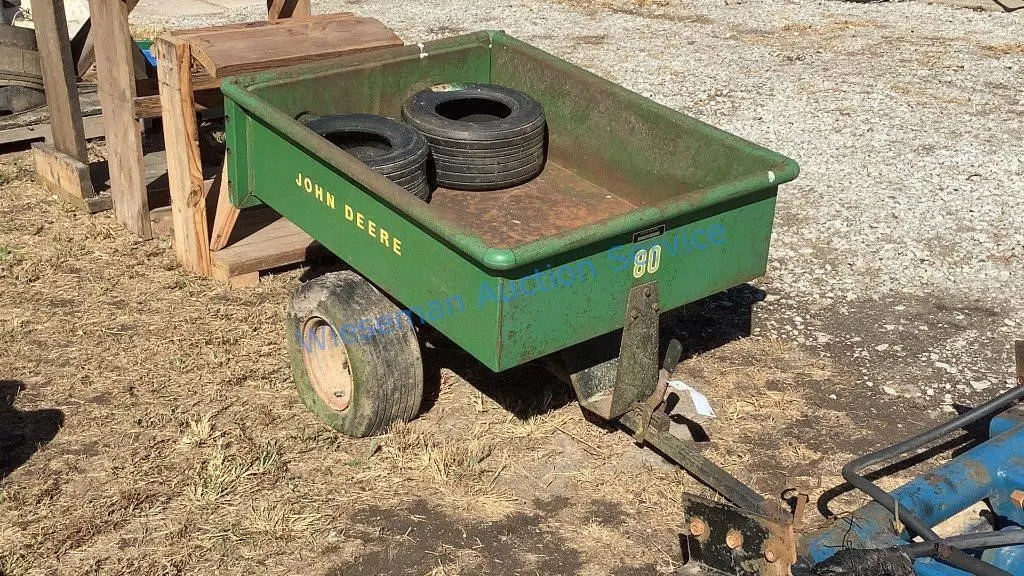 JOHN DEERE 80 YARD CART AND UNUSED TIRES