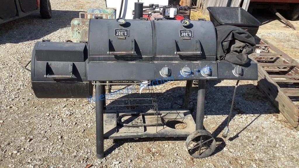 OKLAHOMA JOE�S SMOKER GRILL