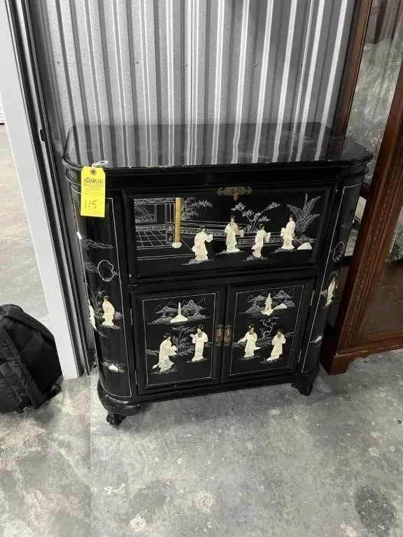ORIENTAL BLACK LACQUER BAR CABINET WITH RAISED FIG