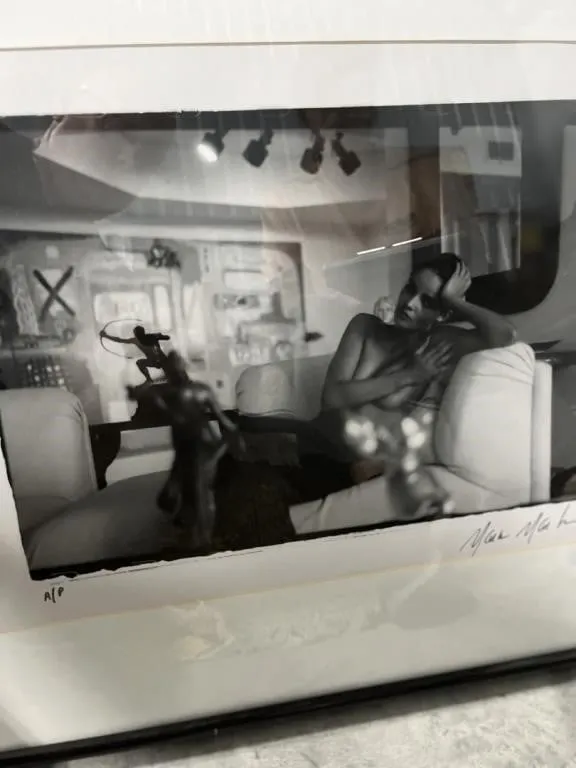PHOTO - ARTIST PROOF - SIGNED - 28''x23''
