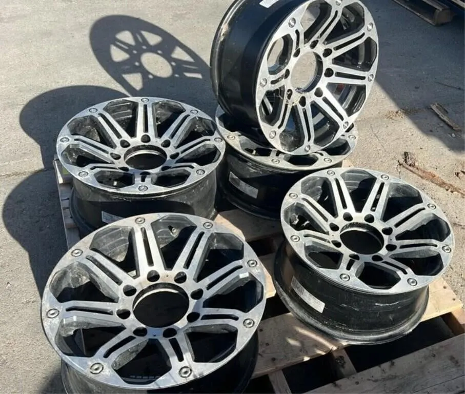 Lot of 5, 17x8, 8 Bolt on 170mm Rims. #C