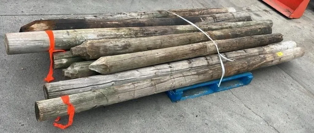 Qty. of Misc. Posts. #LOC: OK Tire EQUIPMENT LOT,
