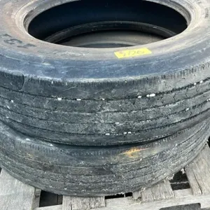 2 DUNLOP 285/75R24.5 Truck Tires. #C.