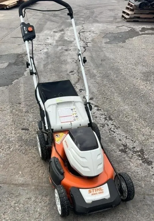 STIHL Model RMA 460 Electric Lawnmower w/Rear