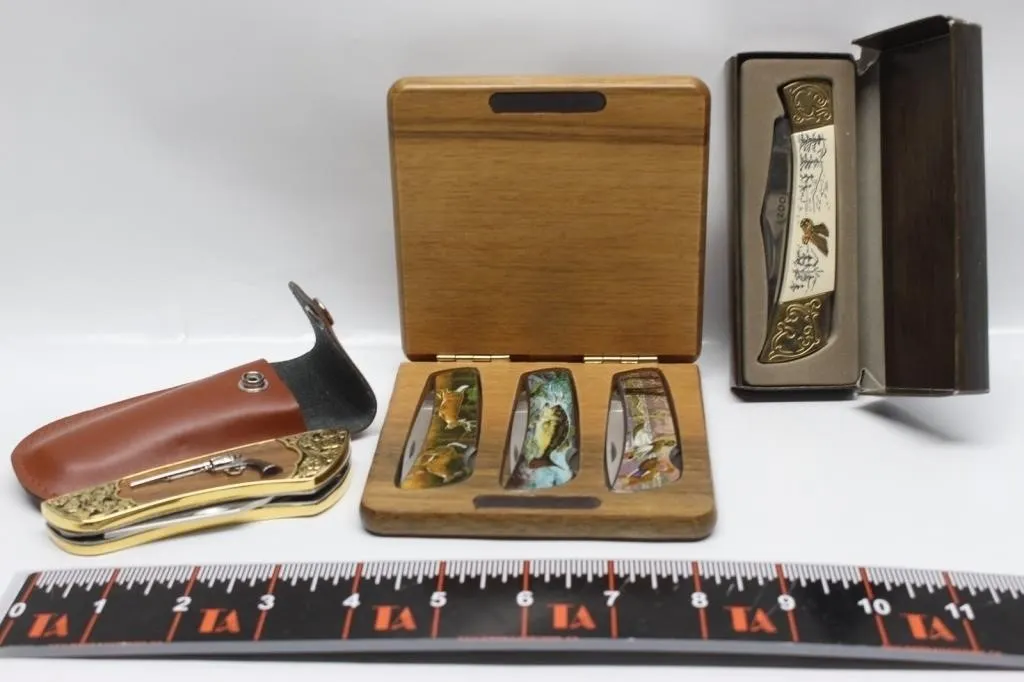 Collectible folding knife collection w/ display