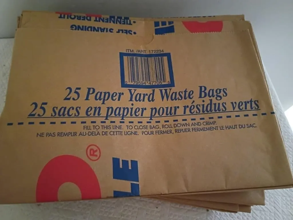 20 JUMBO YARD WASTE BAGS