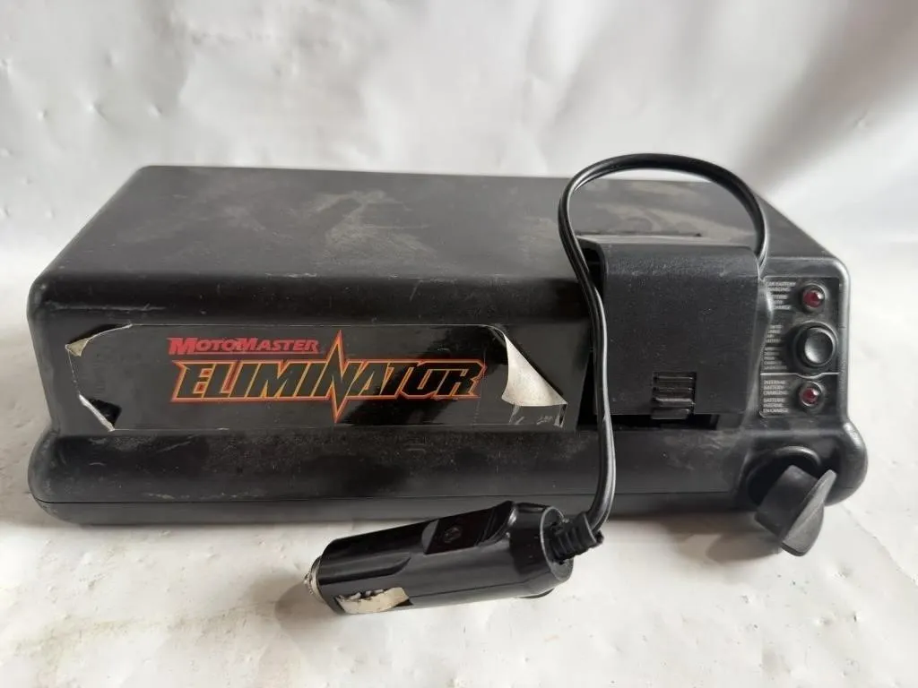 MotoMaster Eliminator battery charger/booster