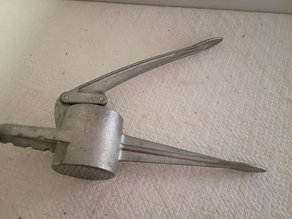 VINTAGE ORIGINAL SPATZLES - SCHWOB 1930'S - 40'S
