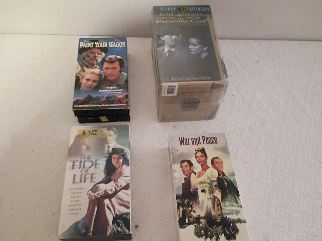 VHS LOT HITCHCOCK BOX SET WAR AND PEACE AND MORE