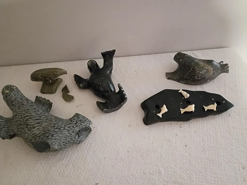 LARGE LOT OF INDIGENOUS SOAP STONE CARVING NEEDING