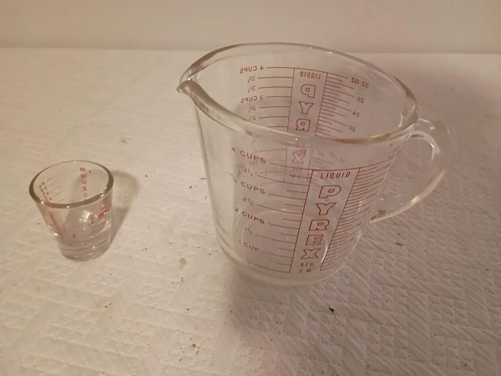 2 PYREX MEASURING CUPS