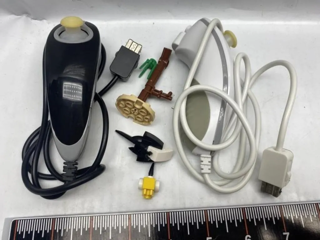 Wii Nunchuk and LEGO tree/pieces