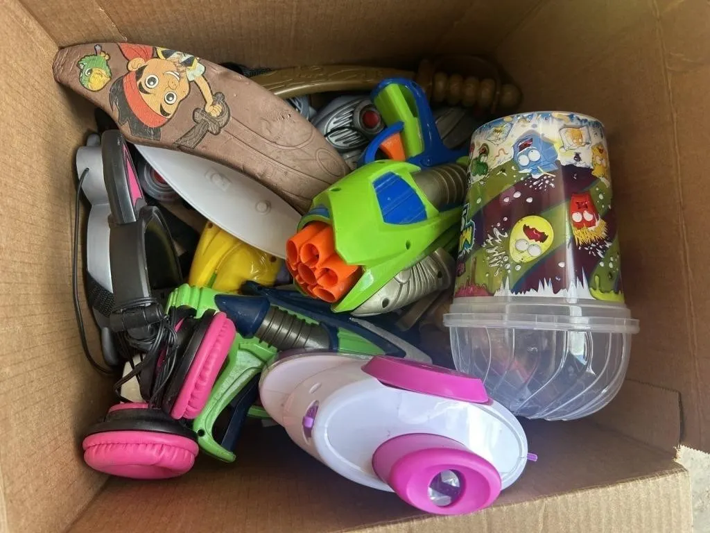 Mixed Toy Lot: Nerf Blasters, Headphones, Décor