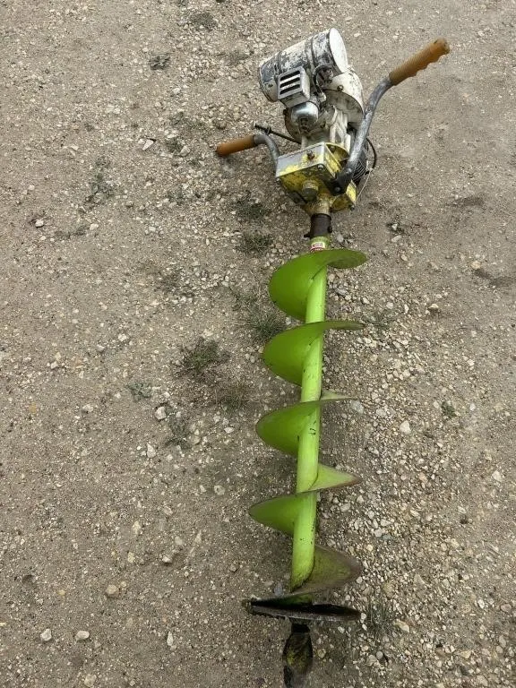 Gas-Powered Earth Auger / Post Hole Digger