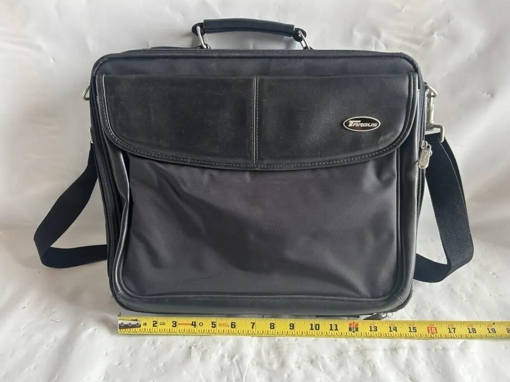 Targus Laptop Bag / Briefcase
