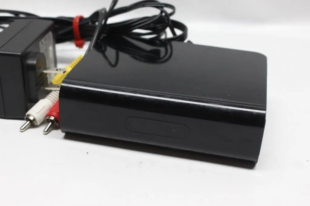 WD TV Live Media Player with AC Adapter & AV