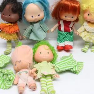 Vintage Strawberry Shortcake Dolls & Clothes Lot