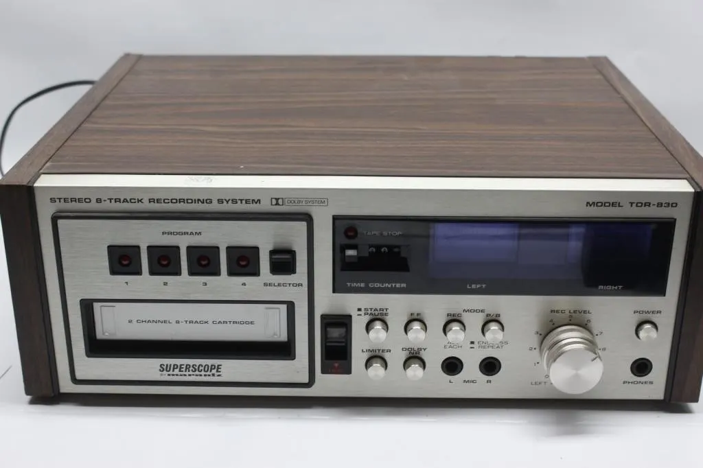 Superscope 8-Track Deck