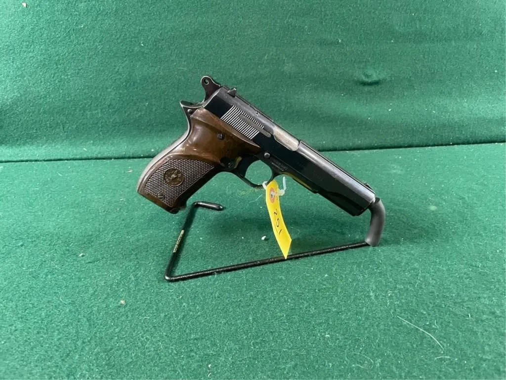 Stoeger "Llama" Especial 9mm Pistol