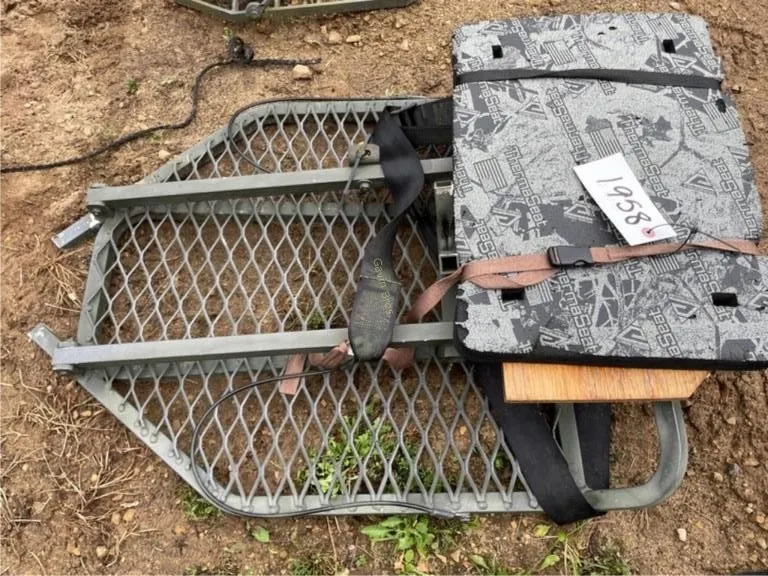 Hang-on Treestand
