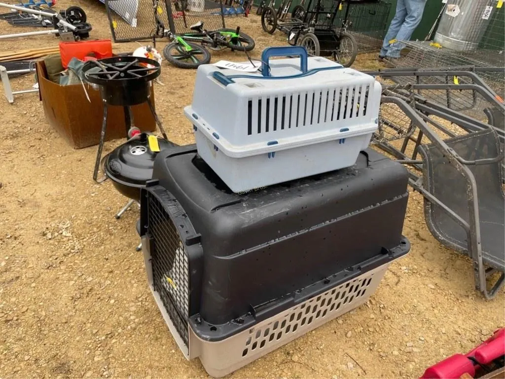 (3) Pet Carriers