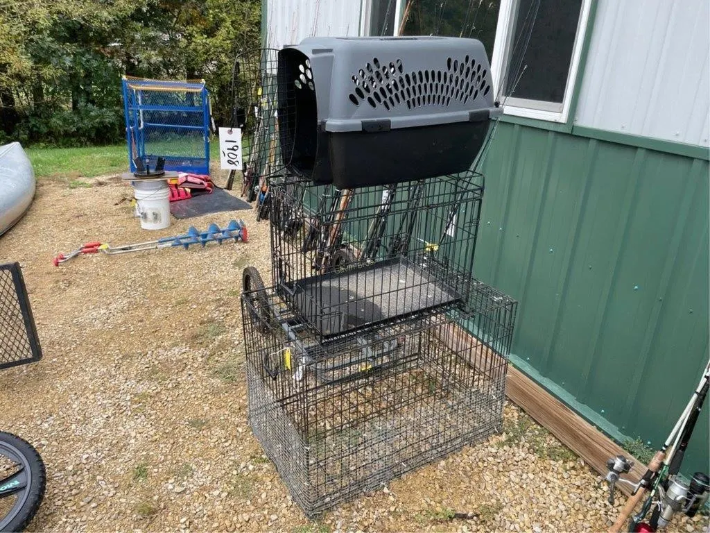 (3) Animal Cages/ Pet Carrier
