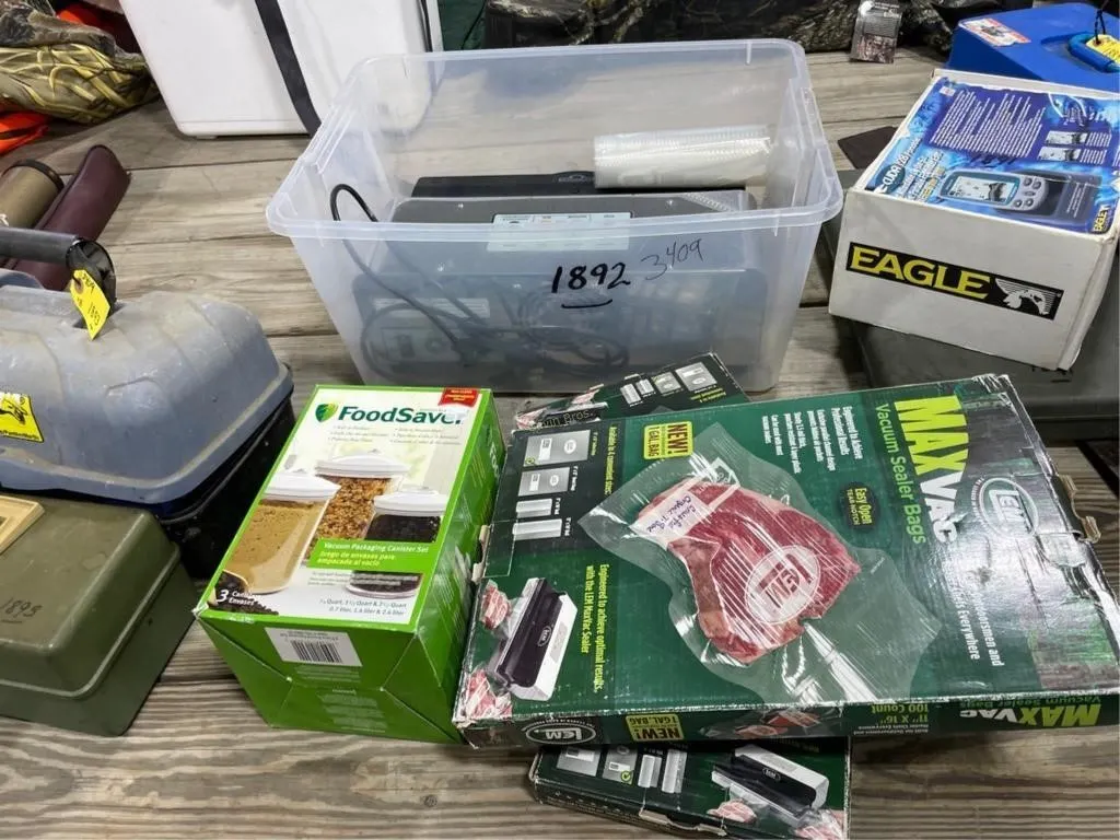 LEM Vacuum Sealer & bags