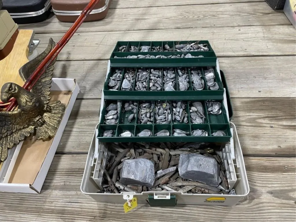 Plano Tacklebox w/Sinkers & Lead