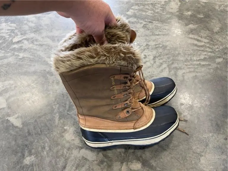 Sz.10 Women's Winter Boots
