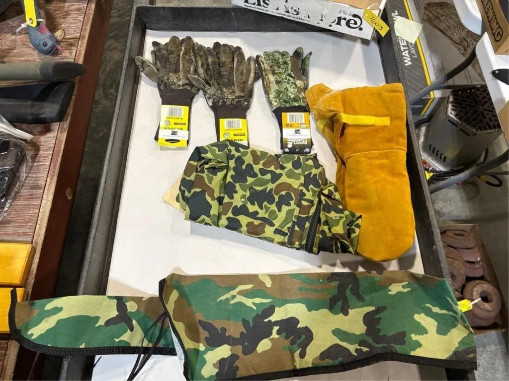 New Gloves, Soft Gun Sleeve, Mitts