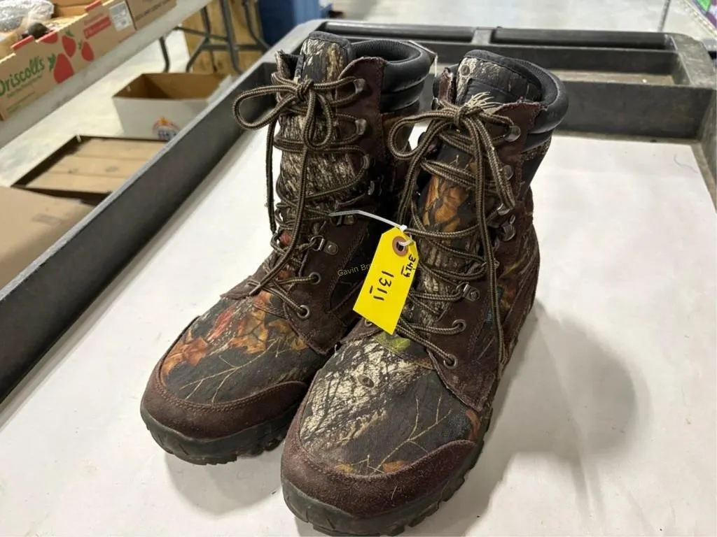 Sz.12 Cabela's Waterproof Boots