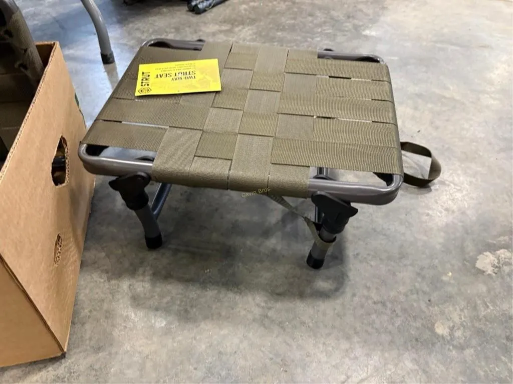 (2) Stools