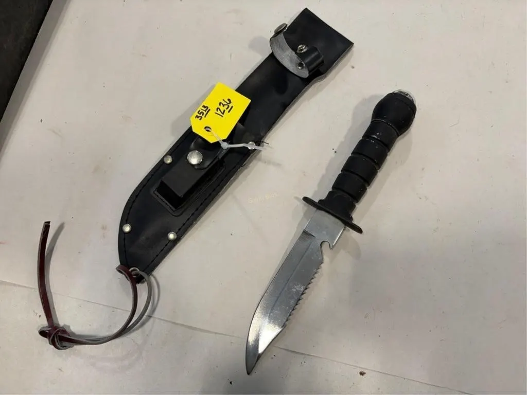 Knife w/compass