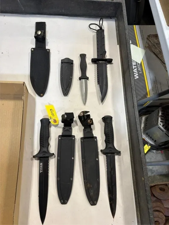 TKS, Survivor & TRS Knives