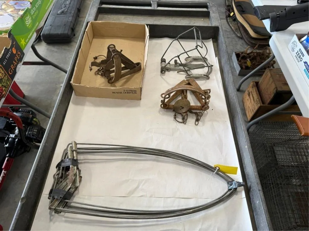Stretchers & Traps