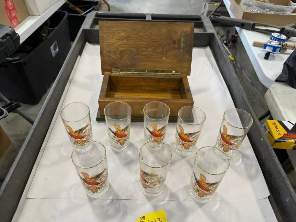 (8) Pheasant Glasses & Duck Wood Box
