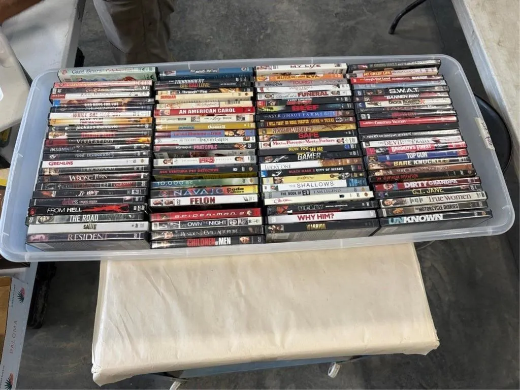 Tote of DVD's
