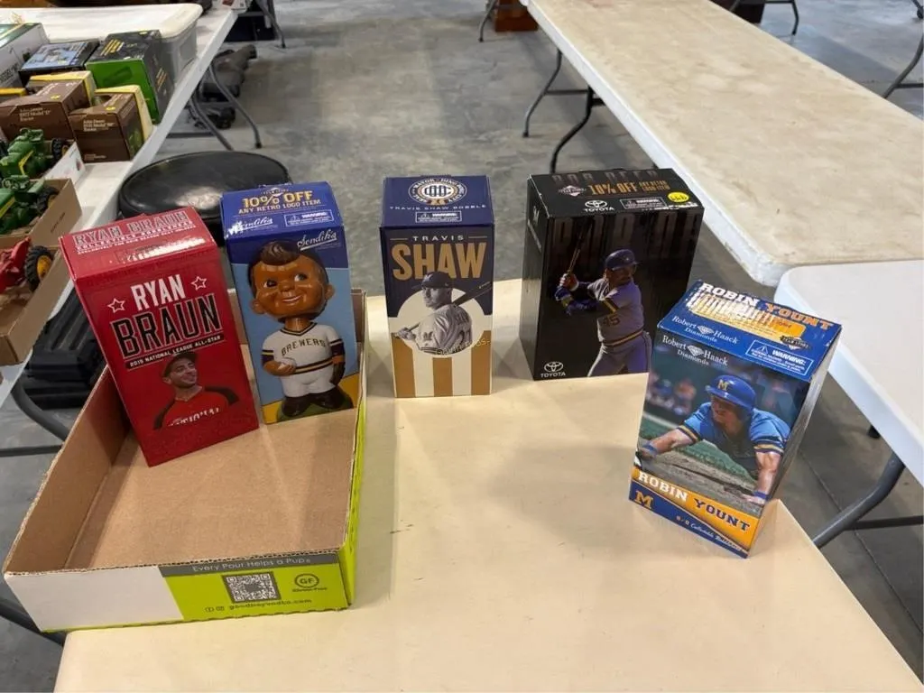 5 Milw Brewer Bobble Heads