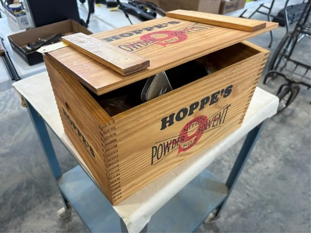 Hoppes powder box, reloading items, etc