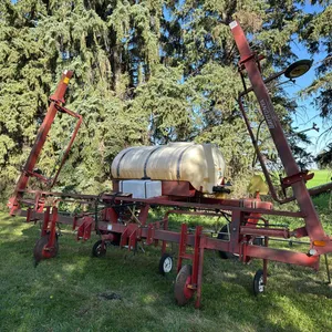 Brittonya 16R30 3pt band/broadcast sprayer