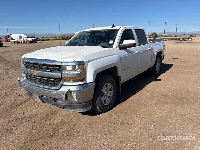 2017 Chevrolet Silverado 1500 4x4 Crew Cab Pickup