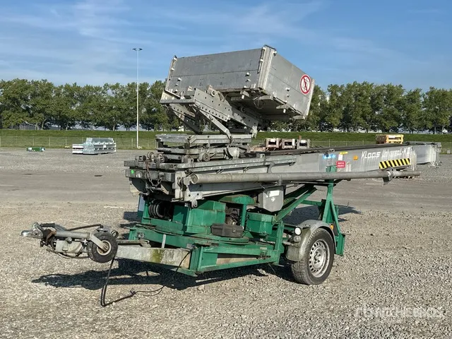 1996 Klaas HV 25/5 Material Hoist