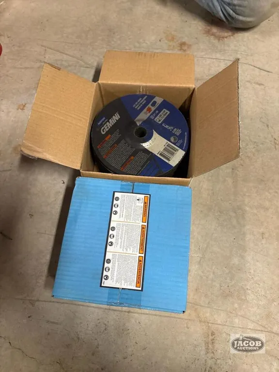 2 boxes Norton Gemini 7” Cut-off Wheel